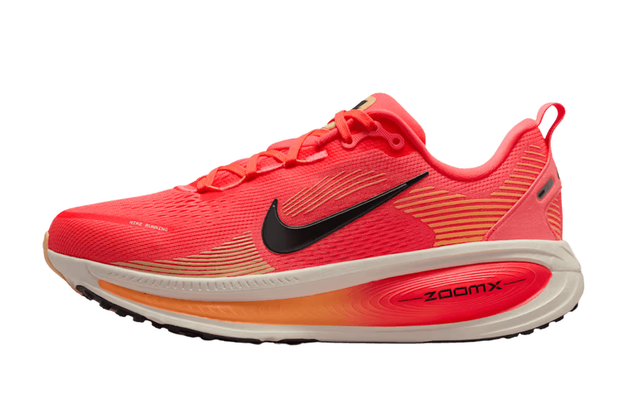 Nike Vomeros in Red